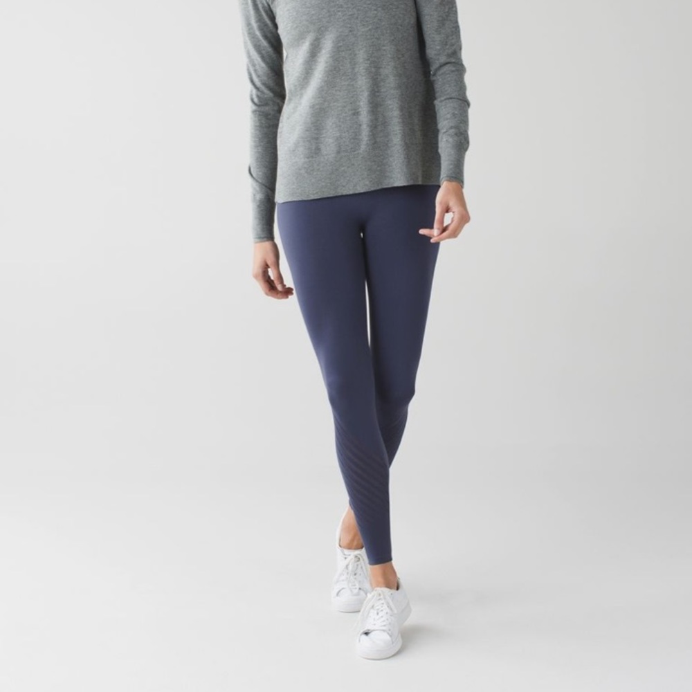 Lululemon Enlighten Tight